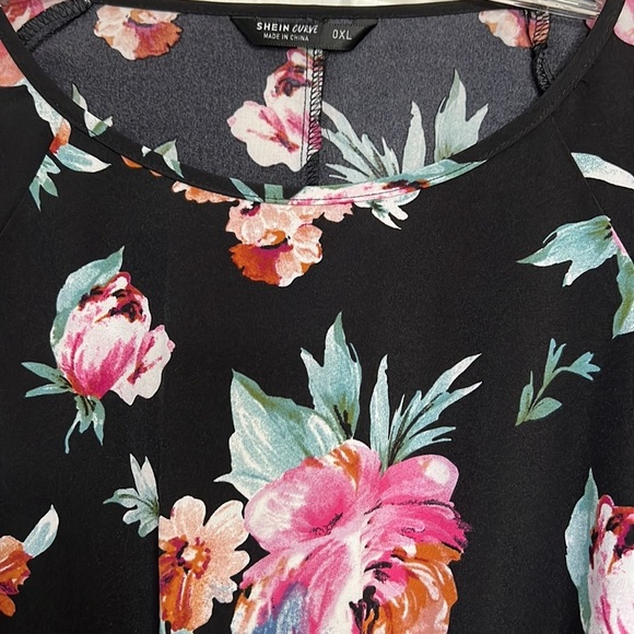 Shein Ladies Floral Dressy Blouse 0XL - Picture 3 of 7